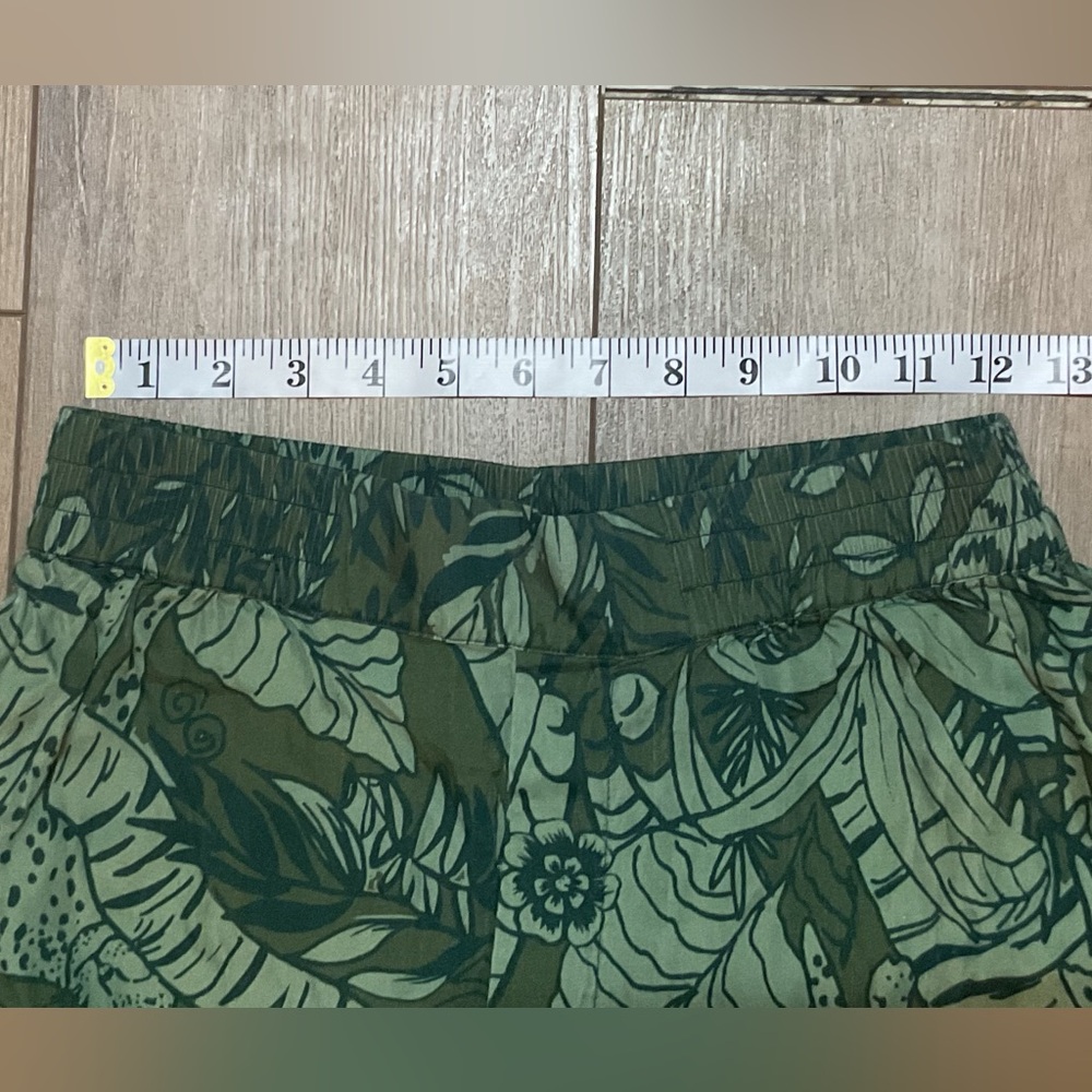 Farm Rio x Anthropologie Black and Green Print Wide-Leg Cut Pants Size Small - Picture 11 of 16
